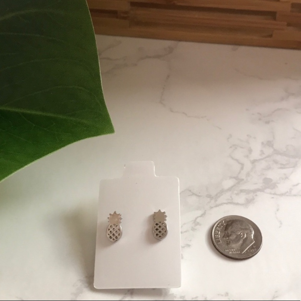 925 Sterling Silver Pineapple Stud Earrings - Picture 3 of 5